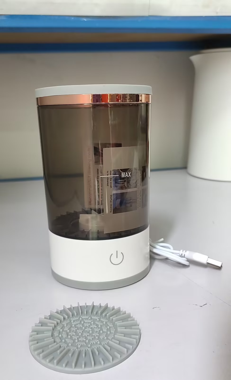 GlamClean — Nettoyeur de Pinceaux Électrique Rechargeable